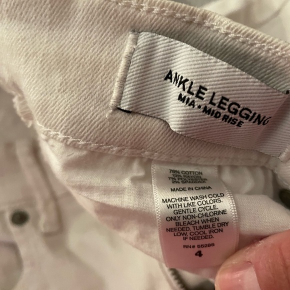 White Express mia mid rise ankle legging in size 4 - Picture 3 of 7